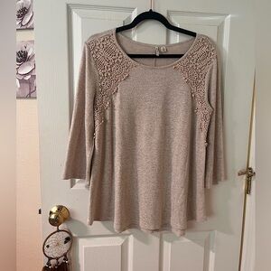 Lace detailed blouse